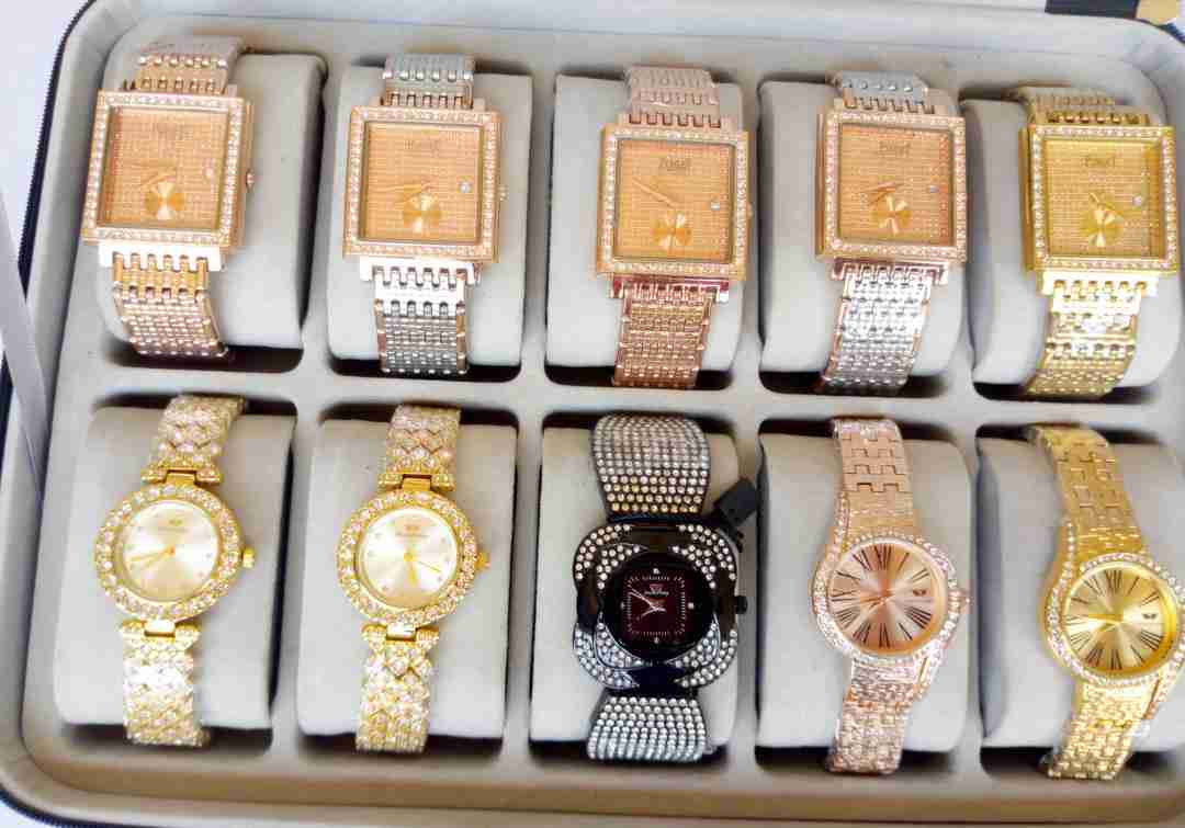 SEPTEMBER PROMO Get any of these watch for 4000 without box and  box is 4500